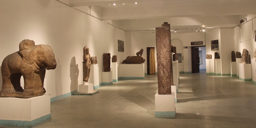 Several ancient murals from Mauryan, Satavahana, and Shunga dynasties in this collection.