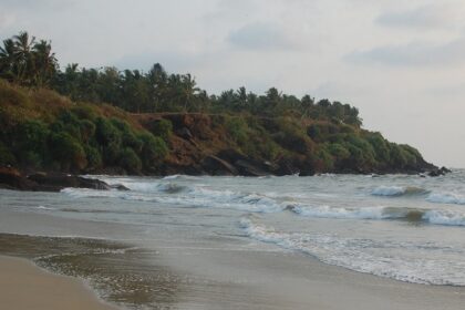 Explore the majestic Malappuram Beach to enjoy its golden sands and azure blue waters