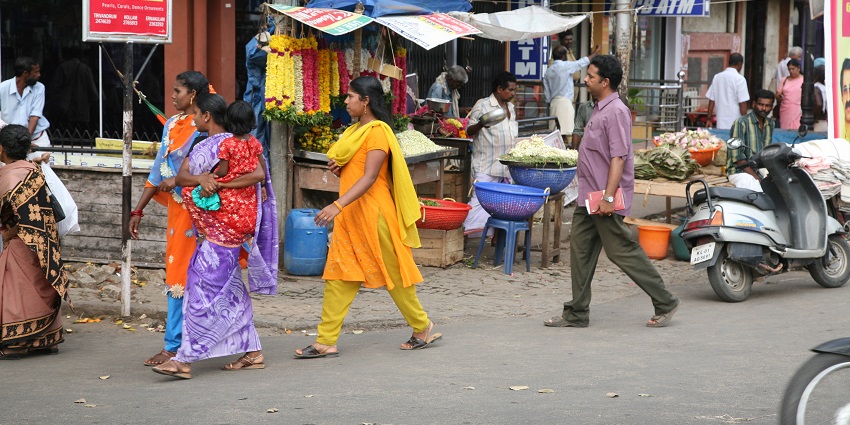 Pick up fresh produce and gold for your home at the Chalai Market