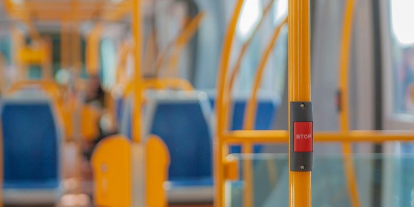 Opt for a transport conveyance that helps you reach the attraction hassle-free.