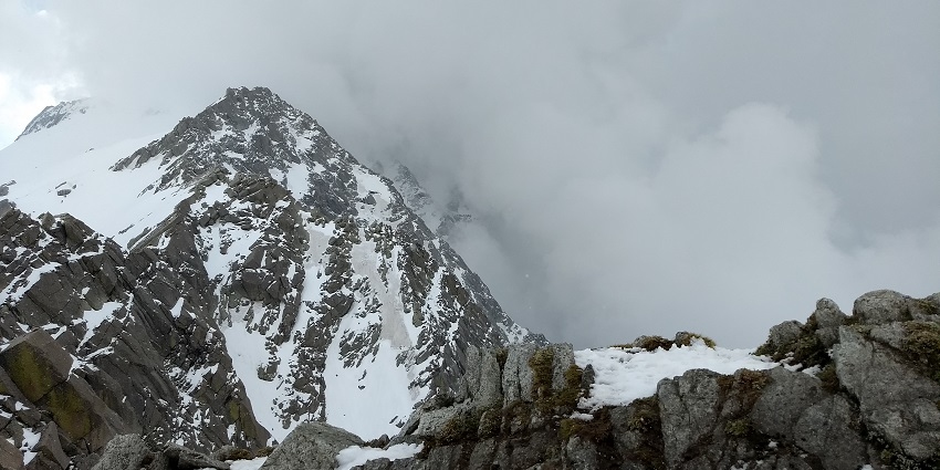 Go trekking at Chobia Pass in the Pir Panjal mountain range for soaring views