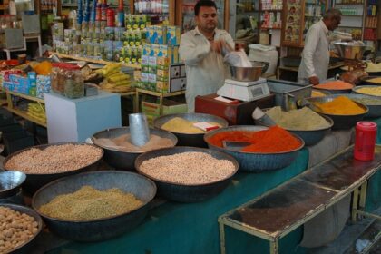 You can pick up nutmeg, cardamom and other spices while shopping at the Kochi street markets