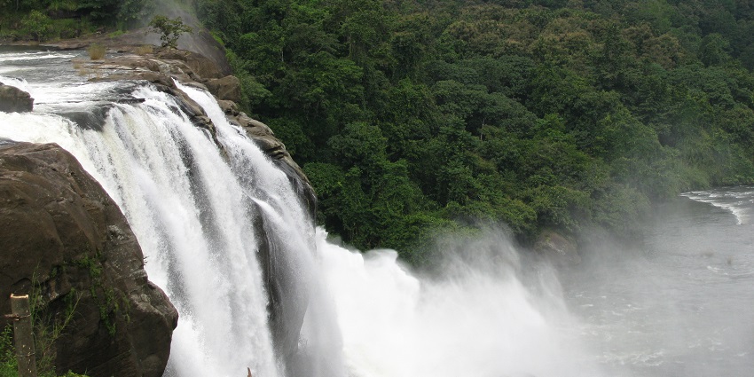 Maintain the cleanliness of the surroundings of the Murinjapuzha Waterfalls, Kerala