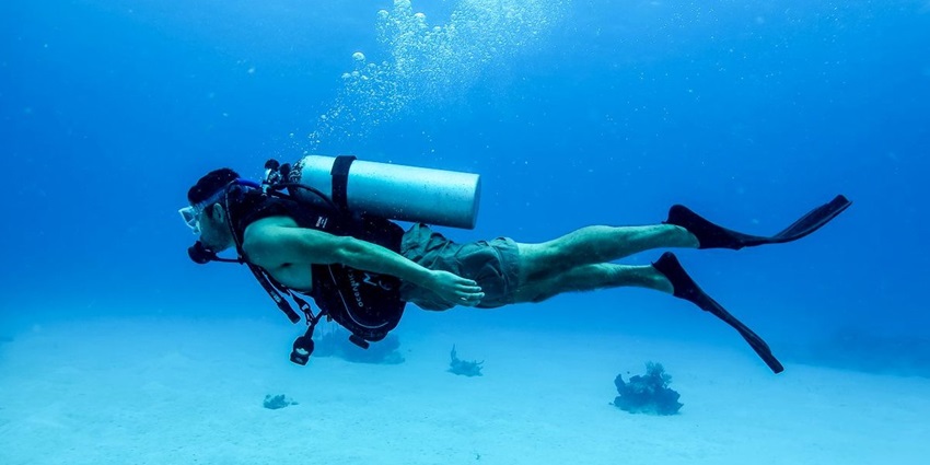 Trainers at Barefoot Scuba take appropriate measures to make your experience completely safe.