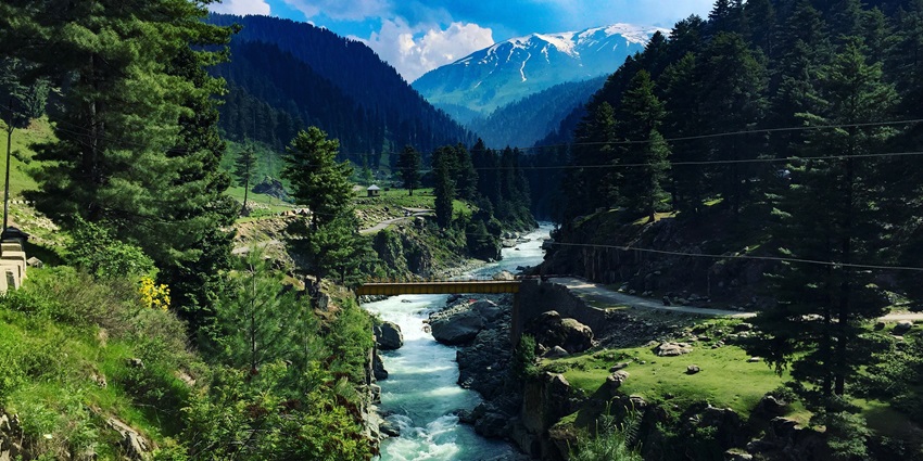 The cascading streams of Aharbal Waterfall make it one of the places to visit near Kashmir