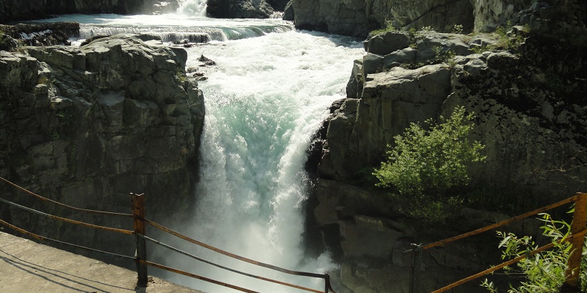 Aharbal waterfalls is a must-visit destination around the Tral Wildlife Sanctuary