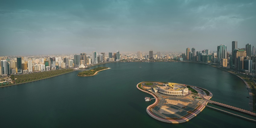 Al Khan is one of the most stunning places for all tourists to visit and explore.