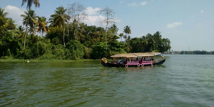 Alleppey , one of the places to visit in India in May with family, is a natural treasure.