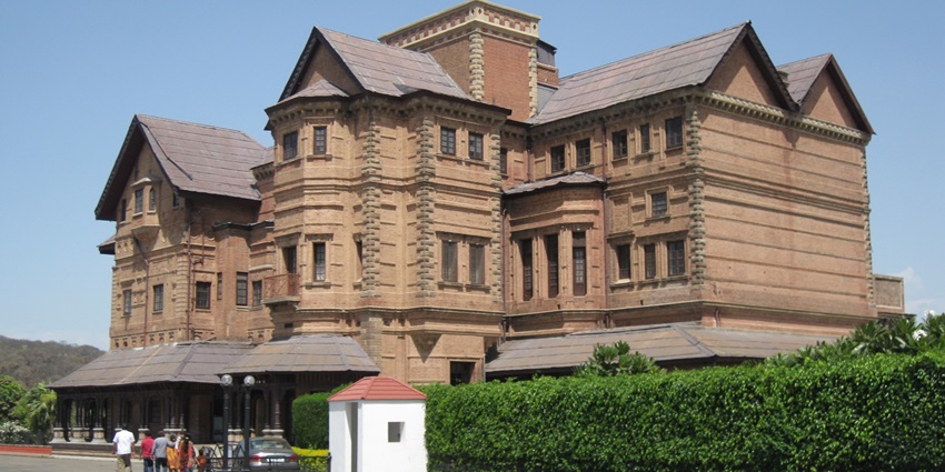 Amar Mahal Palace Museum is a significant place with ancient-style art & paintings.