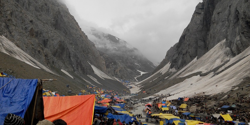 The view of Devotees trekking towards Amarnath cave - one of the best Srinagar Temples