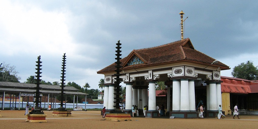 Ameda Temple, one of the best snake temples in Kerala, is known for spiritual healing.