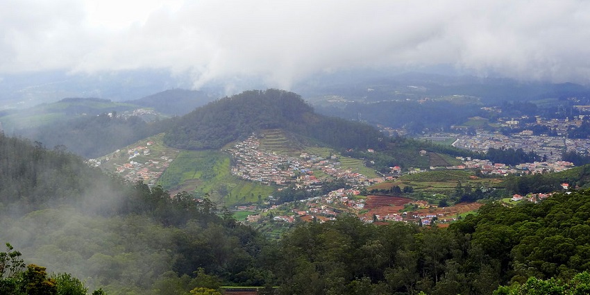 Enjoy the mountain air and serene landscapes of Ooty, a hill station in Thrissur