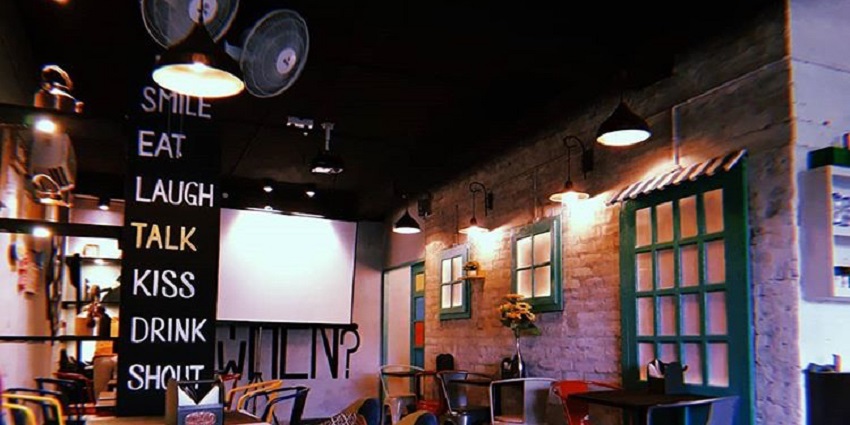Experience Port Blair’s nightlife with a chic and relaxing ambience at the Stark Cafe