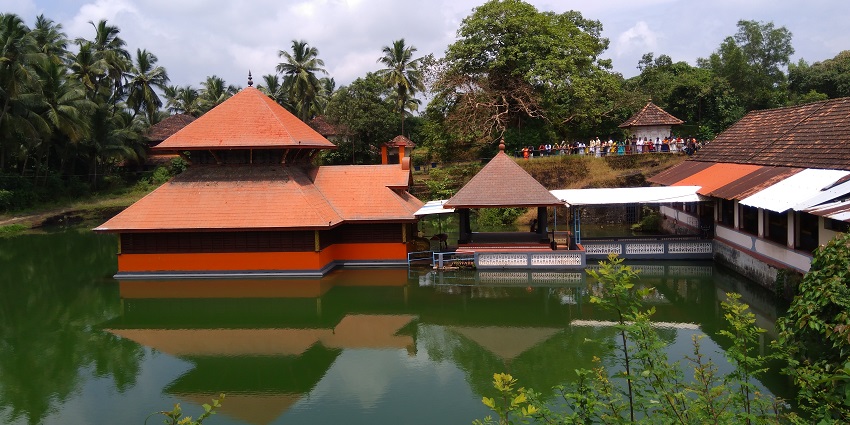 Lake Temple Ananthapura is located in the Kasaragodu district of Kerala
