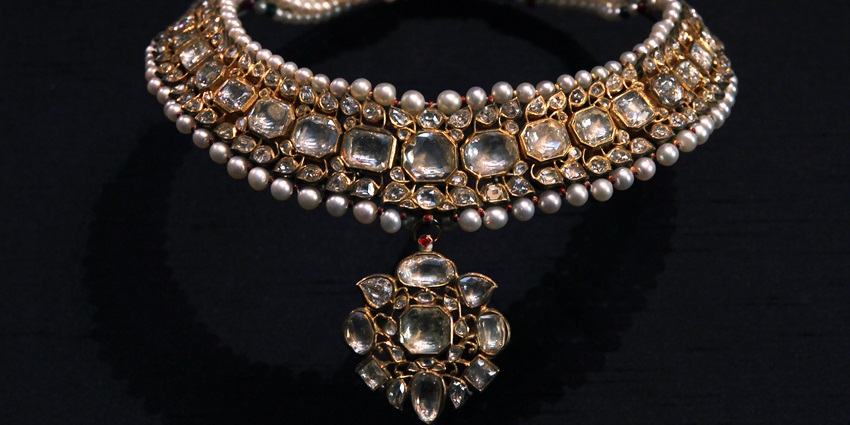 The Dogra Art Museum has a vast collection of ancient jewellery from the times of Dogras