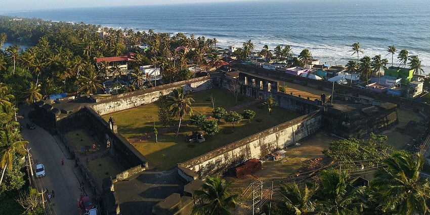 History buffs have an exemplary time exploring this fort as one of the places to visit near Varkala.