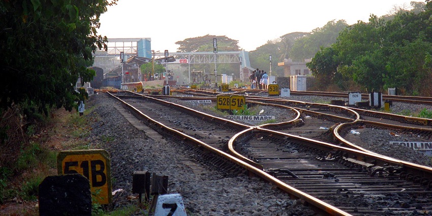 Railway Station Arrakal, Kannur - Arakkal Museum best place to visit in the city