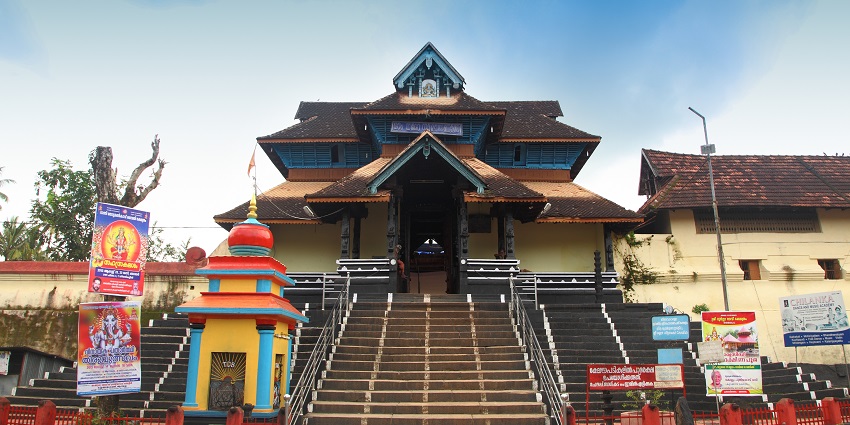 Entrance of beautiful Temple which is one of the best places to visit in Pathanamthitta