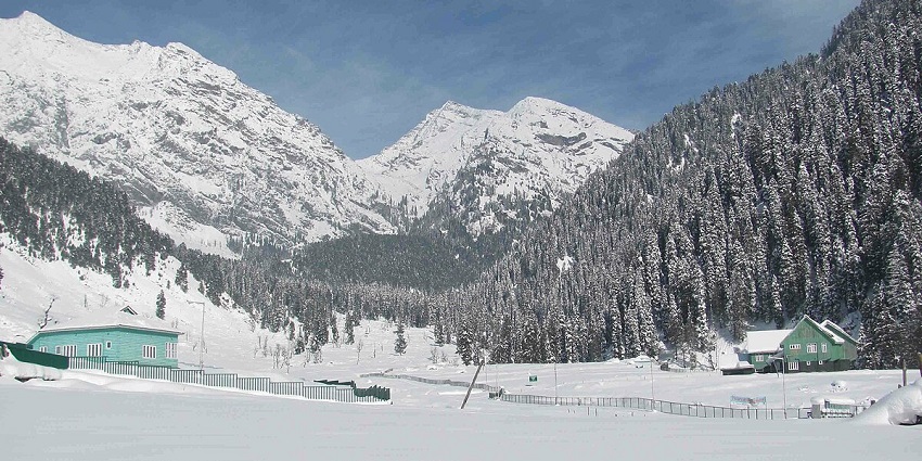 View of the snow-clad Aru valley, one of the best tourist attractions in Pahalgam