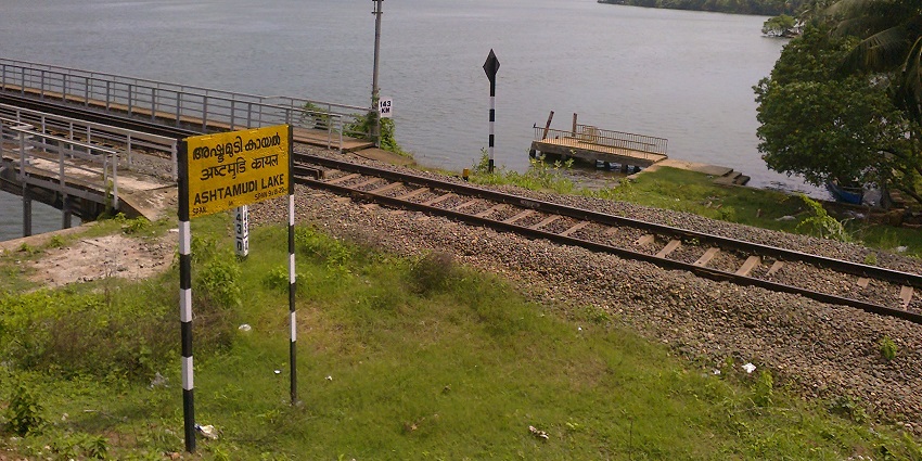 Do take a boat ride in Ashtamudi Lake, and sail through the stunning landscapes