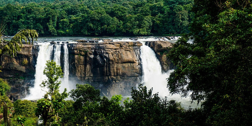 A fascinating view of Athirappilly Waterfalls, which is one of the must visit in Alleppey.