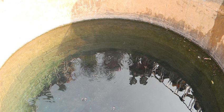 Atri Hot Spring is really hot with temperatures ranging up to 55°C with a temple beside it.