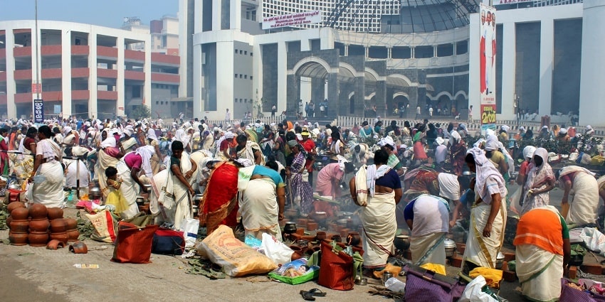 Attukal is a multi-tier shopping centre which is located inside the iconic old East fort