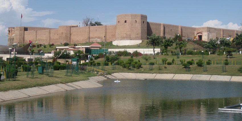 The edifice in the city, the stunning Bahu Fort is one of the famous historical places.