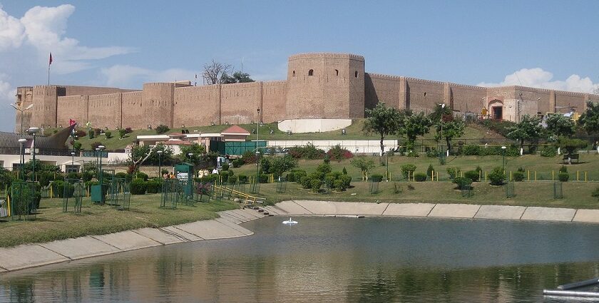 Bahu Fort is a historic fortress in Jammu that is constructed on the banks of the Tawi River