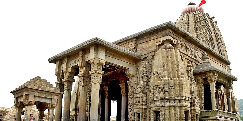 Baijnath Temple is one of the places to visit near Kangra for lord shiva devotees and seek blessings