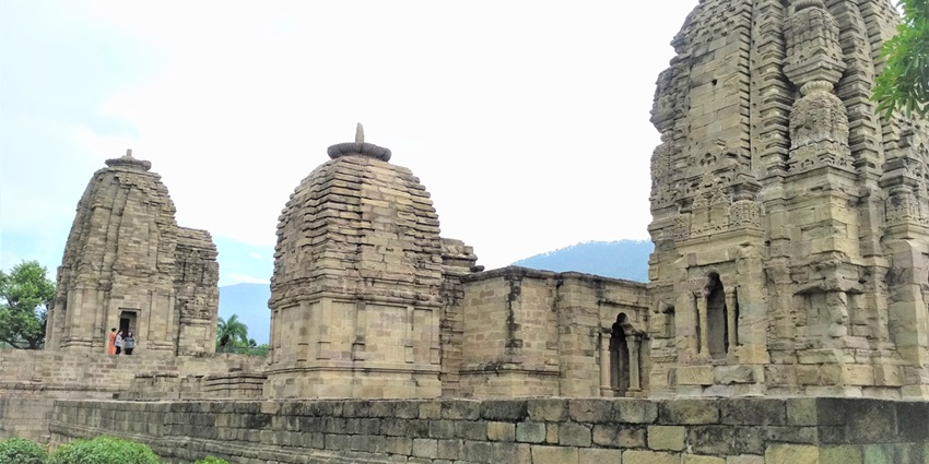 The Bawe Wali Mata Temple is located inside the Bahu Fort at an elevation of 3.9 feet