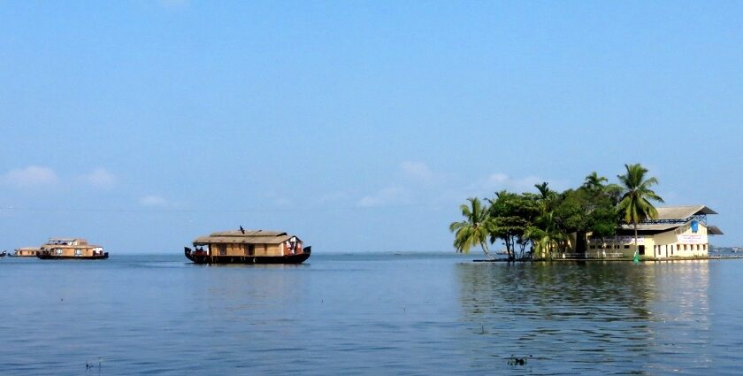 Beautiful beaches in Alleppey