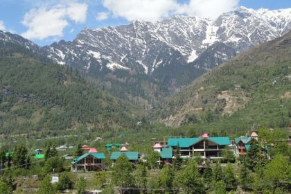 Beautiful Beas Valley, greenery and snow covered - one of the best things to do in Kullu