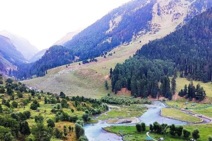 Breathtaking views of Betaab Valley, one of the scenic places to visit near Pahalgam