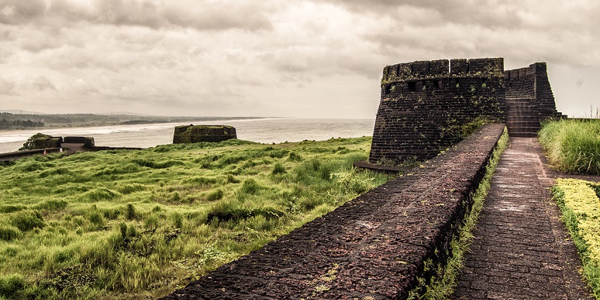 Learn about the history of the significant Bekal Fort which is built by Shivappa Nayaka