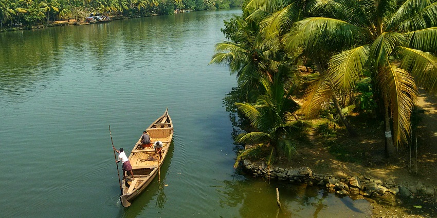 Visit Kerala and its top gems from November to February and have a great experience.