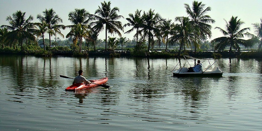Go kayaking along the Kerala backwaters and glide peacefully across the tranquil waters