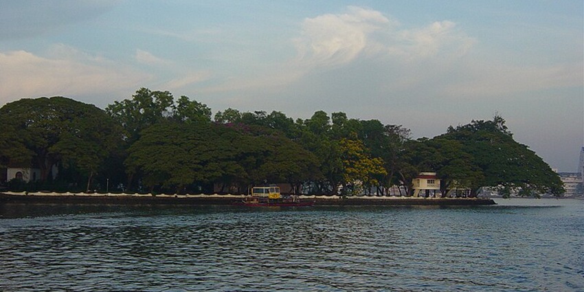 Beautiful island to visit near Ernakulam