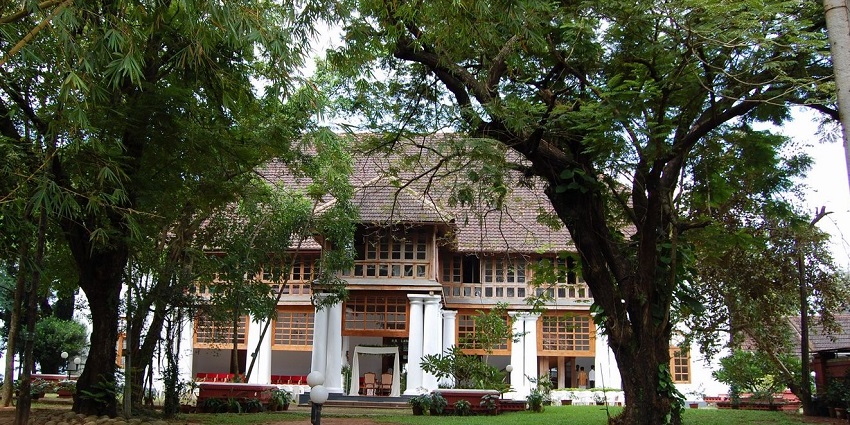 Beautiful Bolgatty Palace - One of the best places to visit in Ernakulam for Couples