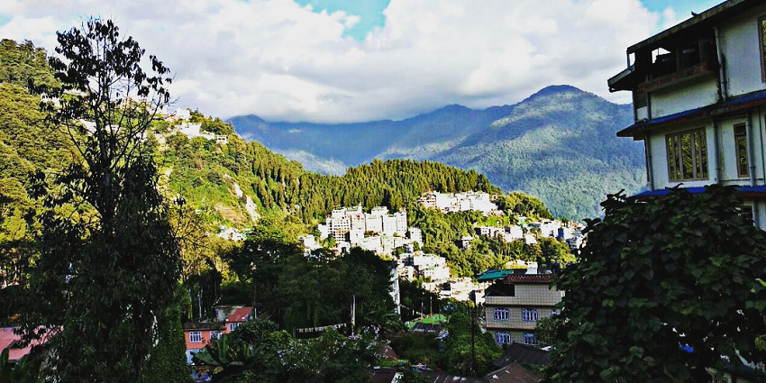 Watch the amazing views at Tinkitam Rayong, one of the places to visit in Gangtok.