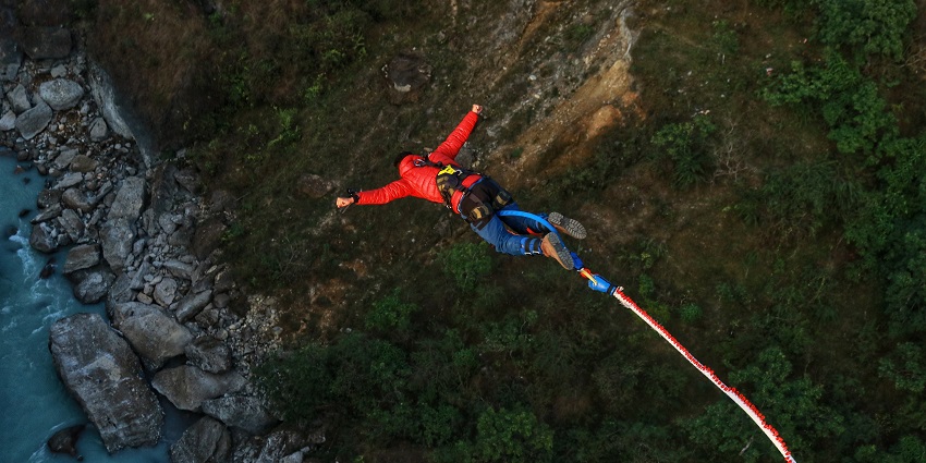 Experience bungee jumping in India and make your trip adventurous and unforgettable.