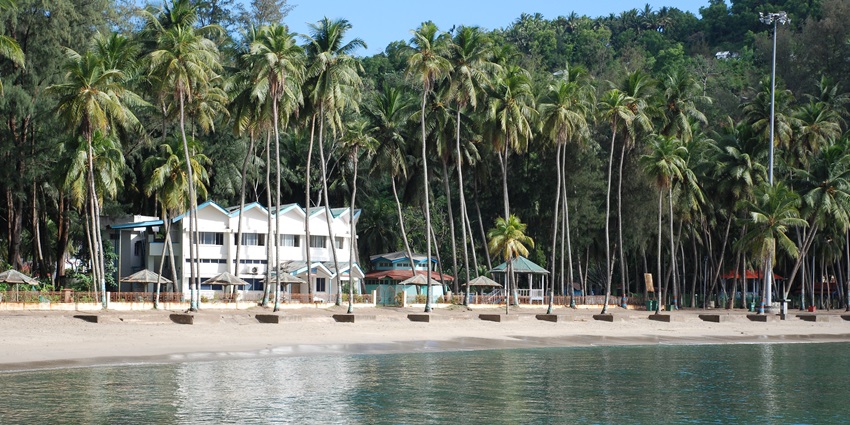 Add an amazing experience to our travel list by spending a good time at the beach resorts