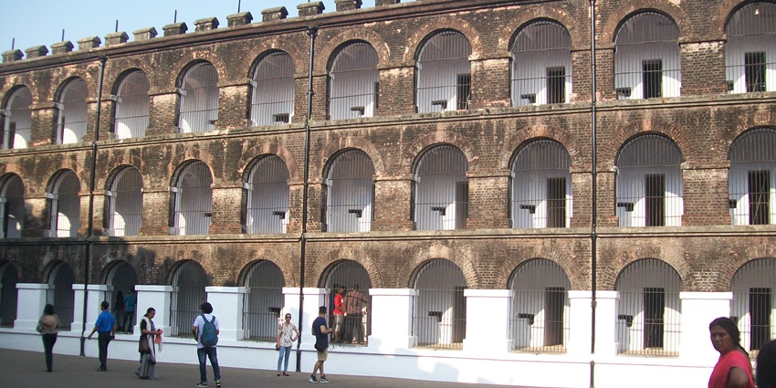 Witness famous the Light and Sound Show at the Cellular Jail, Andaman and Nicobar Islands