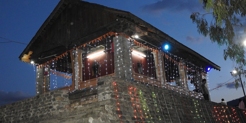 A night view of the Chamunda Devi Temple in Chamba is a historic and religious sight