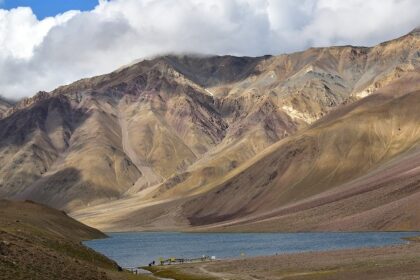 Spiti valley is one of the most popular tourist places to visit in himachal in november