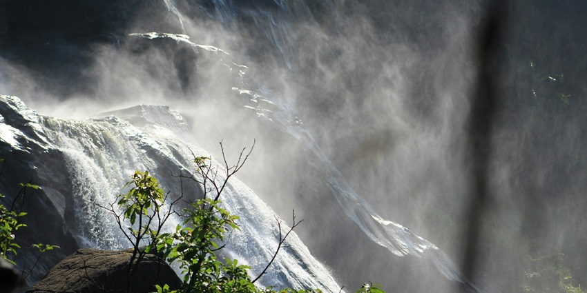 Cheppukulam Waterfalls is one of the most beautiful Alleppey Waterfalls to explore.