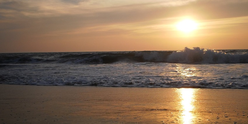 Soothing Sunset view of the Cherai Beach and Soothing ocean, Ernakulam, Kerala