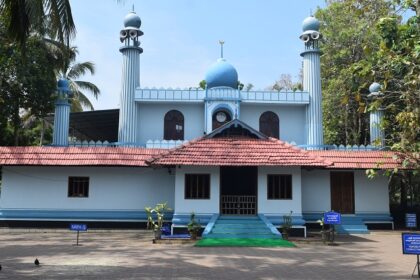 Cheraman Mosque, one of the oldest mosques in the world, is located in Kodungallur.