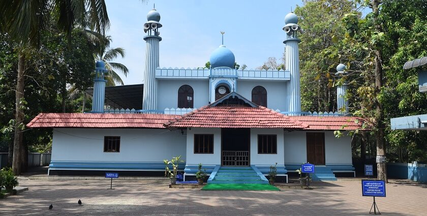 Cheraman Mosque, one of the oldest mosques in the world, is located in Kodungallur.