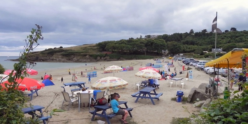 Clafouti Beach Cafe is one of the idyllic spots to find of beach nightlife in Kerala